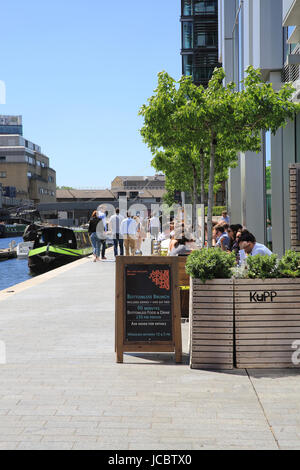 KuPP Scandinavian breakfast and lunch bar, on Merchant Square, in Paddington Basin, west London, UK Stock Photo