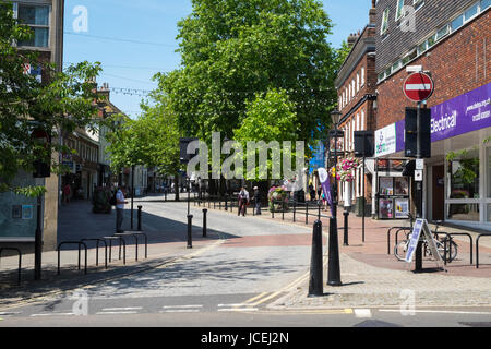 Ashford High Street Stock Photo: 58033626 - Alamy