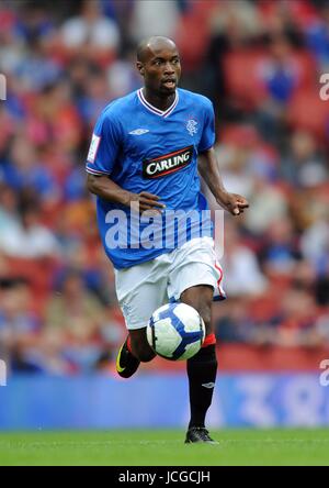 DAMARCUS BEASLEY GLASGOW RANGERS FC GLASGOW RANGERS V PARIS SAINT GERMAIN EMIRATES STADIUM, LONDON, ENGLAND 01 August 2009 DIY97974     WARNING! This Photograph May Only Be Used For Newspaper And/Or Magazine Editorial Purposes. May Not Be Used For, Internet/Online Usage Nor For Publications Involving 1 player, 1 Club Or 1 Competition, Without Written Authorisation From Football DataCo Ltd. For Any Queries, Please Contact Football DataCo Ltd on +44 (0) 207 864 9121 Stock Photo