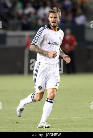 DAVID BECKHAM LOS ANGELES GALAXY LOS ANGELES GALAXY V CHICAGO FIRE, MLS CARSON, LOS ANGELES, CA, USA 02 October 2009 DIZ103881     WARNING! This Photograph May Only Be Used For Newspaper And/Or Magazine Editorial Purposes. May Not Be Used For, Internet/Online Usage Nor For Publications Involving 1 player, 1 Club Or 1 Competition, Without Written Authorisation From Football DataCo Ltd. For Any Queries, Please Contact Football DataCo Ltd on +44 (0) 207 864 9121 Stock Photo