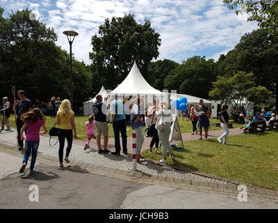 Outdoor activities for children and parents. 60 years BG Clinic Duisburg: Open House Day from 11-16 clock to look behind the scenes of a hospital. Stock Photo