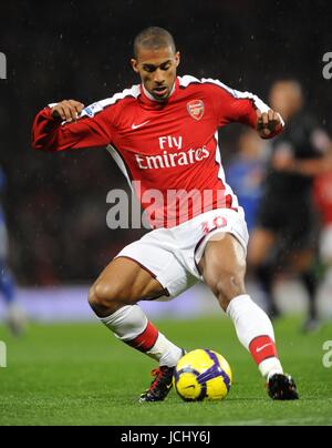 ARMAND TRAORE ARSENAL FC ARSENAL V CHELSEA EMIRATES STADIUM, LONDON, ENGLAND 29 November 2009 GAB5179   ARSENAL V CHELSEA     WARNING! This Photograph May Only Be Used For Newspaper And/Or Magazine Editorial Purposes. May Not Be Used For Publications Involving 1 player, 1 Club Or 1 Competition  Without Written Authorisation From Football DataCo Ltd. For Any Queries, Please Contact Football DataCo Ltd on +44 (0) 207 864 9121 Stock Photo