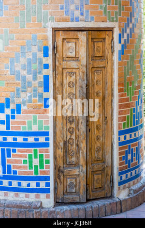 Door on the minaret of Hazrat Khizr mosque, Samarkand, Uzbekistan Stock Photo