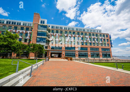 Bond Street Wharf, in Fells Point, Baltimore, Maryland. Stock Photo