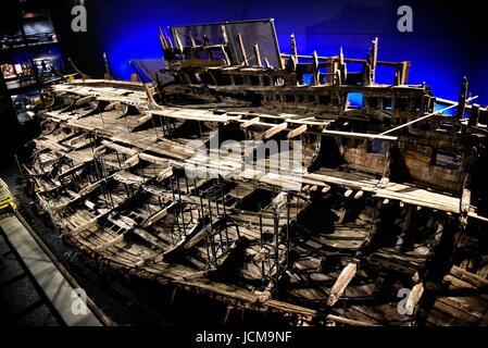 The Mary Rose is a carrack-type warship of the English Tudor navy of King Henry VIII. Shipwrecked after 33 years service, now conserved at Portsmouth. Stock Photo