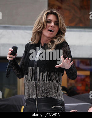New York, NY, USA. 16th June, 2017. Shania Twain performs on the Today Show Citi Concert Series in New York June 16, 2017. Credit: MediaPunch Inc/Alamy Live News Stock Photo
