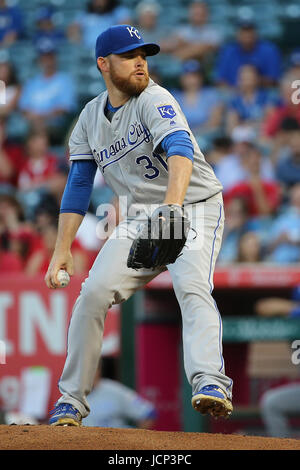 Kansas City Royals Pitcher Ian Kennedy Plays Catch During Spring 