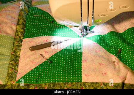 sewing the points on pin wheel square Stock Photo