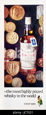 A 1960s magazine advert advertising Dewar's White label Scotch Whisky. Stock Photo