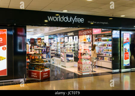 duty free tobacco prices eurotunnel Duty free eurotunnel hi-res stock photography and images
