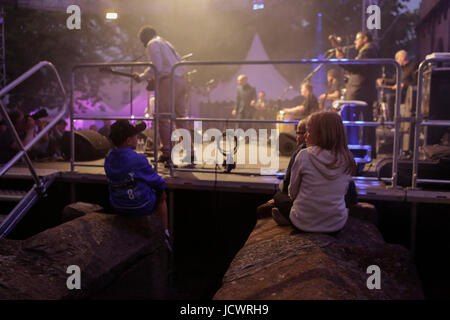 Worms, Germany. 16th June, 2017. Kids watch the UK band Matt Bianco together with the New Cool Collective performs live on stage at the 2017 Jazz and Joy Festival in Worms in Germany. Credit: Michael Debets/Pacific Press/Alamy Live News Stock Photo