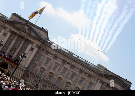 London, UK. 17th June, 2017. Flypast over Buckingham Palace Credit: Chris Carnell/Alamy Live News Stock Photo