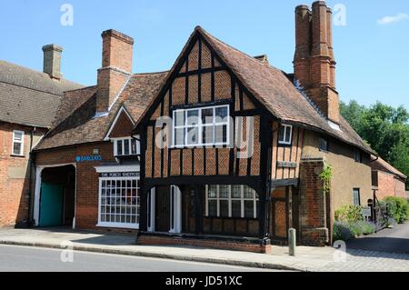 Barclays Bank/Porch House, Shefford, Bedfordshire Stock Photo