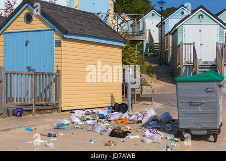 Bournemouth, Dorset, UK. 19th June, 2017. UK weather: another hot sunny day at Bournemouth beaches. Lovely beaches, but a full time job for council workers trying to keep it clean and tidy, as visitors just leave their rubbish, rather than putting it in bins or taking it away with them. Credit: Carolyn Jenkins/Alamy Live News Stock Photo