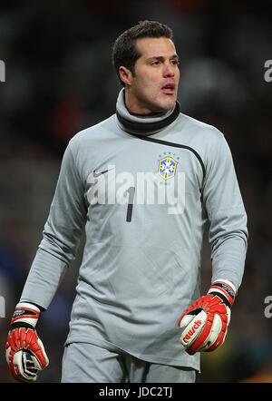 JULIO CESAR BRAZIL & INTER MILAN EMIRATES STADIUM LONDON ENGLAND 10 February 2009 Stock Photo