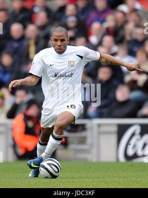 JASON PUNCHEON MILTON KEYNES DONS FC STADIUMMK MILTON KEYNES ENGLAND 28 February 2009 Stock Photo