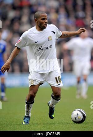 JASON PUNCHEON MILTON KEYNES DONS FC STADIUMMK MILTON KEYNES ENGLAND 28 February 2009 Stock Photo