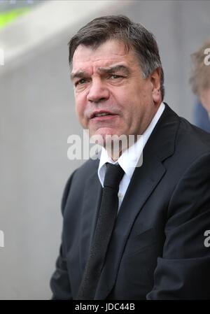 SAM ALLARDYCE BLACKBURN ROVERS FC MANAGER KC STADIUM HULL ENGLAND 01 March 2009 Stock Photo