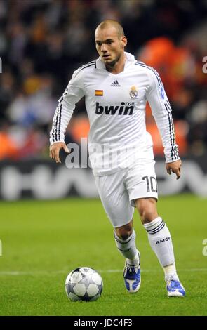 WESLEY SNEIJDER REAL MADRID ANFIELD LIVERPOOL ENGLAND 10 March 2009 Stock Photo