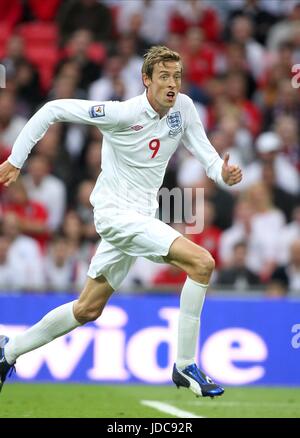 PETER CROUCH ENGLAND & PORTSMOUTH FC WEMBLEY STADIUM LONDON ENGLAND 10 June 2009 Stock Photo