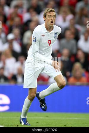 PETER CROUCH ENGLAND & PORTSMOUTH FC WEMBLEY STADIUM LONDON ENGLAND 10 June 2009 Stock Photo