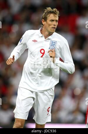 PETER CROUCH ENGLAND & PORTSMOUTH FC WEMBLEY STADIUM LONDON ENGLAND 10 June 2009 Stock Photo