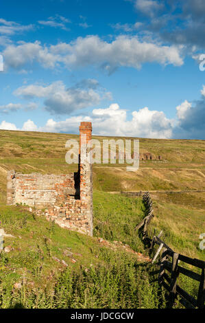 A ruined miner's cottage on the old railway line of the nineteenth century ironstone mines in Rosedale east Stock Photo
