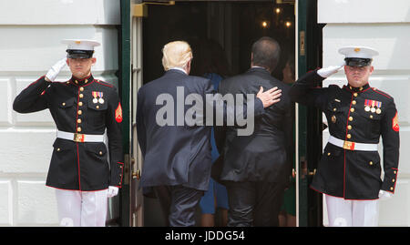 Washington DC, USA. 19th June, 2017. U.S. President Donald J. Trump welcomes President Juan Carlos Varela of Panama to The White House in Washington, DC, June 19, 2017. Credit: Chris Kleponis/CNP Credit: Chris Kleponis/CNP /MediaPunch/Alamy Live News Stock Photo