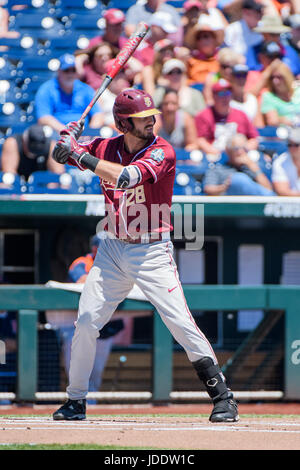 Omaha, NE USA. 19th June, 2017. Florida State's Dylan Busby #28 in action during game 5 of the 2017 NCAA Men's College World Series between Florida State Seminoles vs Cal State Fullerton Titans at the TD Ameritrade Park in Omaha, NE.Attendance: 17,229.Florida State won.Jimmy Rash/Cal Sport Media/Alamy Live News Stock Photo