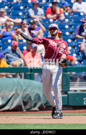 Omaha, NE USA. 19th June, 2017. Florida State third baseman Dylan Busby #28 in action during game 5 of the 2017 NCAA Men's College World Series between Florida State Seminoles vs Cal State Fullerton Titans at the TD Ameritrade Park in Omaha, NE.Attendance: 17,229.Florida State won.Jimmy Rash/Cal Sport Media/Alamy Live News Stock Photo