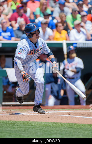 Omaha, NE USA. 19th June, 2017. Cal State Fullerton's Dillon Persinger #19 in action during game 5 of the 2017 NCAA Men's College World Series between Florida State Seminoles vs Cal State Fullerton Titans at the TD Ameritrade Park in Omaha, NE.Attendance: 17,229.Florida State won.Jimmy Rash/Cal Sport Media/Alamy Live News Stock Photo