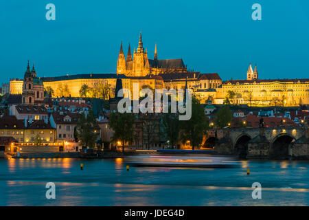 Night view of Mala Strana district with St. Vitus cathedral and Prague Castle complex, Prague, Bohemia, Czech Republic Stock Photo