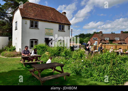 Kennet & Avon Canal Trust Tea Rooms. Padworth, Berkshire, Reading Stock Photo