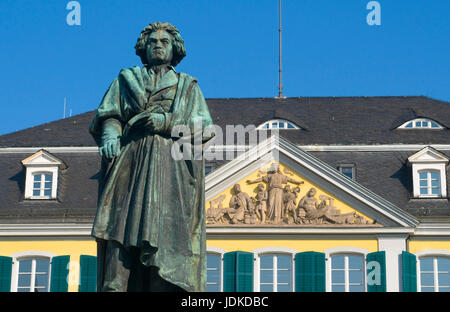 Europe, Germany, North Rhine-Westphalia, Bonn, Old Town, Beethoven's monument on the cathedral place, , Europa, Deutschland, Nordrhein-Westfalen, Alts Stock Photo