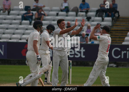 Emirates Riverside, Chester le Street, UK. 21st June 2017. Marchant de Lange of Glamorgan, centre, celebrating the dismissal of Durham's Matthew Potts, left. This was his fifth wicket of the Durham innings in the Specsavers County Championship Division 2 match at Chester le Street. Credit: Colin Edwards/Alamy Live News Stock Photo