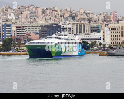 piraeus seaways hellenic moored