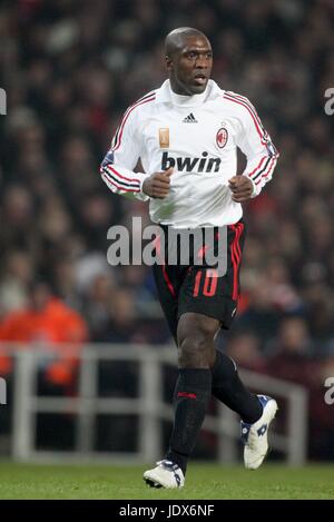 CLARENCE SEEDORF AC MILAN EMIRATES STADIUM LONDON ENGLAND 20 February 2008 Stock Photo