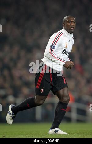 CLARENCE SEEDORF AC MILAN EMIRATES STADIUM LONDON ENGLAND 20 February 2008 Stock Photo