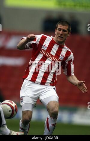 RICHARD CRESSWELL STOKE CITY FC BRITANIA STADIUM STOKE ENGLAND 19 April 2008 Stock Photo