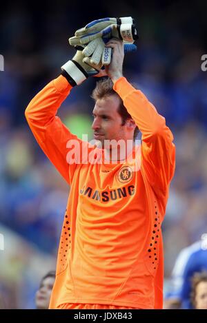 petr-cech-chelsea-fc-stamford-
