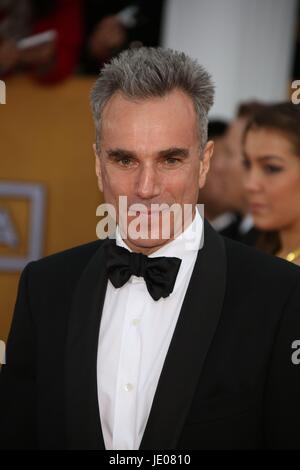 Los Angeles, United States Of America. 27th Jan, 2013. British actor Daniel Day-Lewis arrives at the 19th Annual Screen Actors Guild Awards at Shrine Auditorium in Los Angeles, USA, on 27 January 2013. Photo: Hubert Boesl | usage worldwide/dpa/Alamy Live News Stock Photo