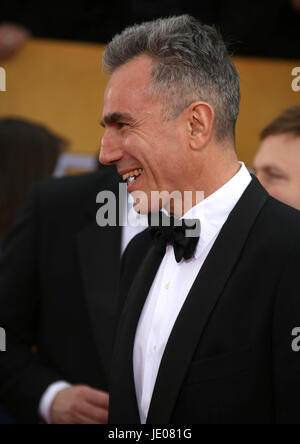 Los Angeles, United States Of America. 27th Jan, 2013. British actor Daniel Day-Lewis arrives at the 19th Annual Screen Actors Guild Awards at Shrine Auditorium in Los Angeles, USA, on 27 January 2013. Photo: Hubert Boesl | usage worldwide/dpa/Alamy Live News