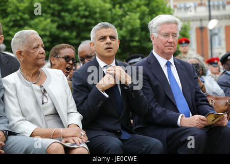 London, UK. 22nd Jun, 2017. Secretary of State for Defence Sir Michael Fallon, The Mayor of London, Sadiq Khan and Baroness Howells of St Davids (r to l). A memorial honoring the two million African and Caribbean military servicemen and women who served in World War I and World War II, is unveiled in Windrush Square, Brixton, South London. Credit: Dinendra Haria/Alamy Live News Stock Photo