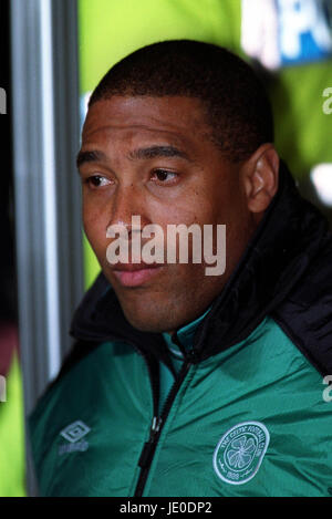 JOHN BARNES GLASGOW CELTIC FC HEAD COACH 05 February 2000 Stock Photo