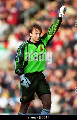 MARK BOSNICH MANCHESTER UNITED FC 25 March 2000 Stock Photo