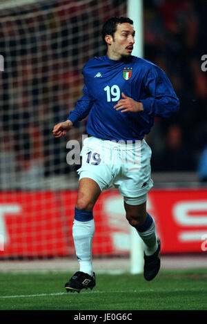 GIANLUCA ZAMBROTTA ITALY & JUVENTUS 29 March 2000 Stock ...