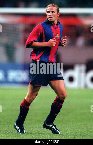 EMMANUEL PETIT FC BARCELONA 05 August 2000 Stock Photo