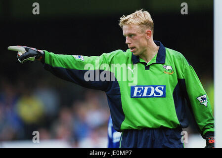 MART POOM DERBY COUNTY FC SUNDERLAND STADIUM OF LIGHT 16 September 2000 ...