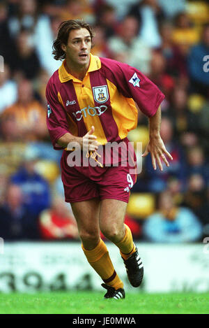 ASHLEY WARD BRADFORD CITY FC VALLEY PARADE BRADFORD ENGLAND 26 August 2000 Stock Photo