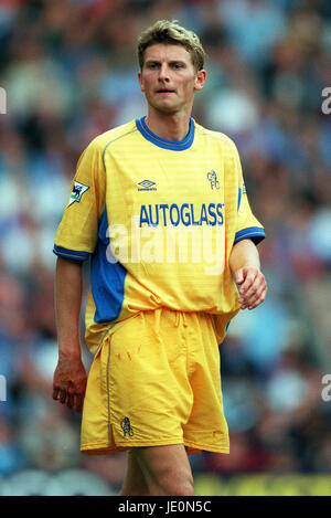 TORE ANDRE FLO CHELSEA FC 26 August 2000 Stock Photo
